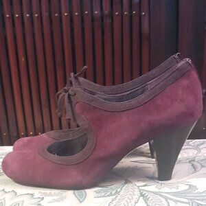 Style & Co Purple/Maroon with Brown trim suede heels 8.5